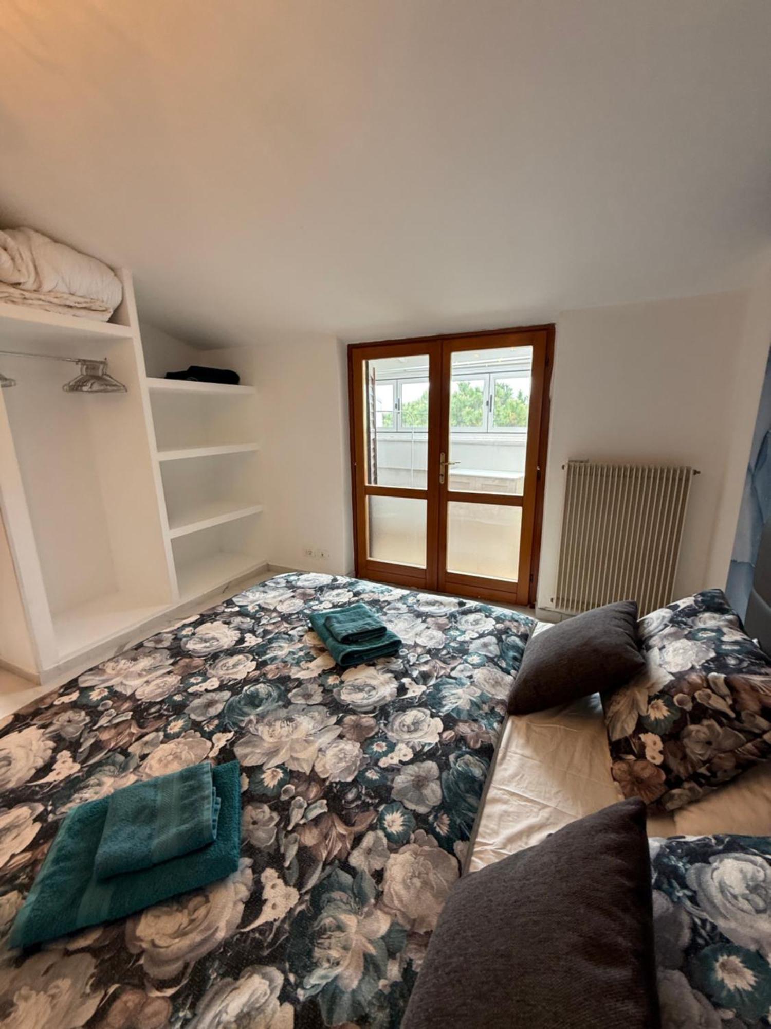 Apartment Mit Meerblick Am Strand Costa Azzura Grado Buitenkant foto